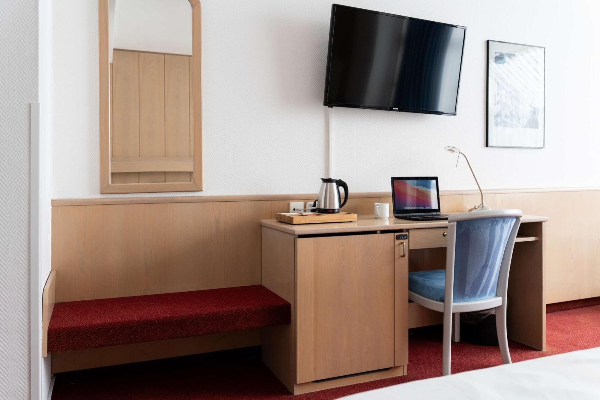 Best Western Hotel Heide Superior Oldenburg Buitenkant foto