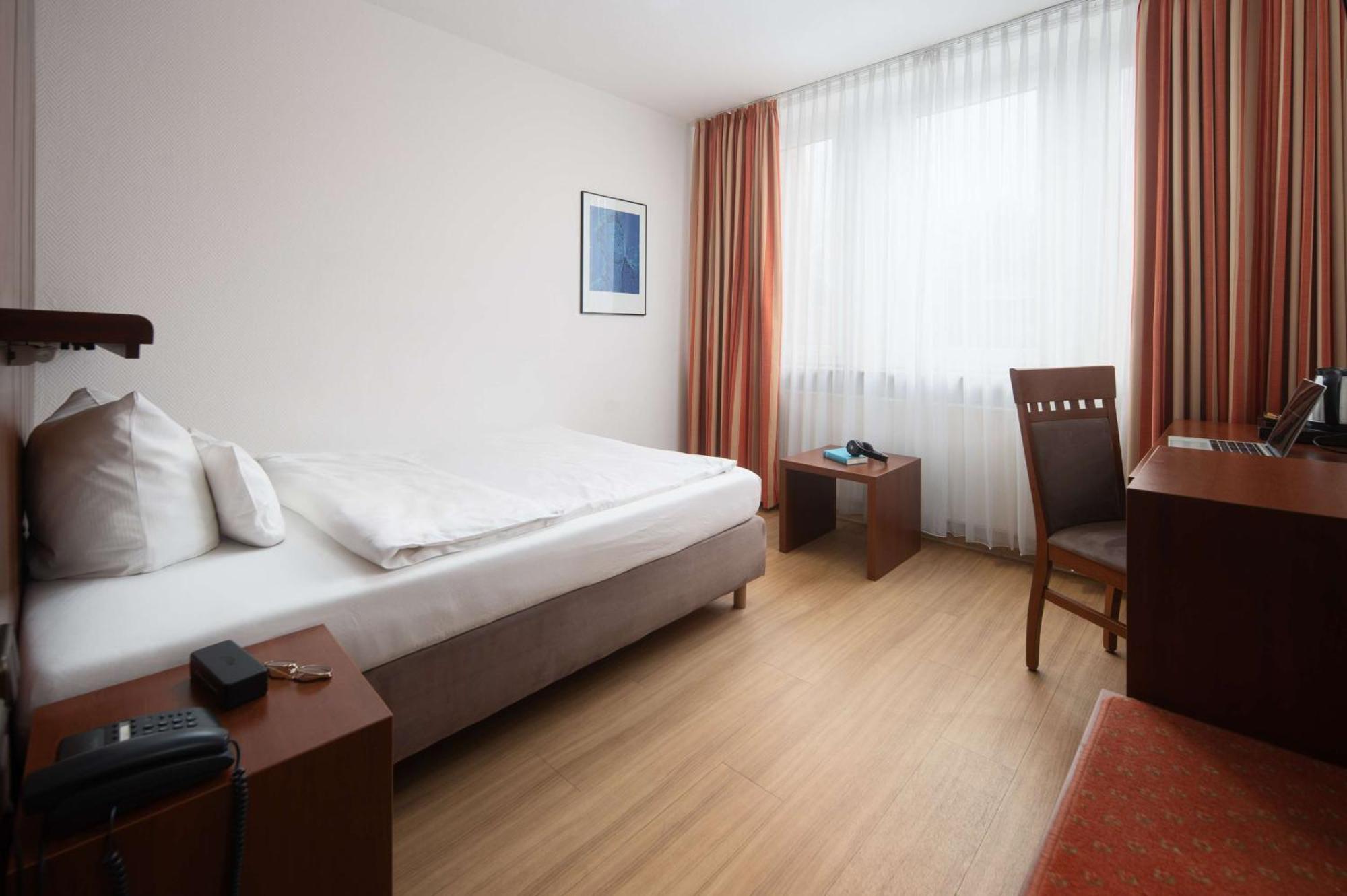 Best Western Hotel Heide Superior Oldenburg Buitenkant foto