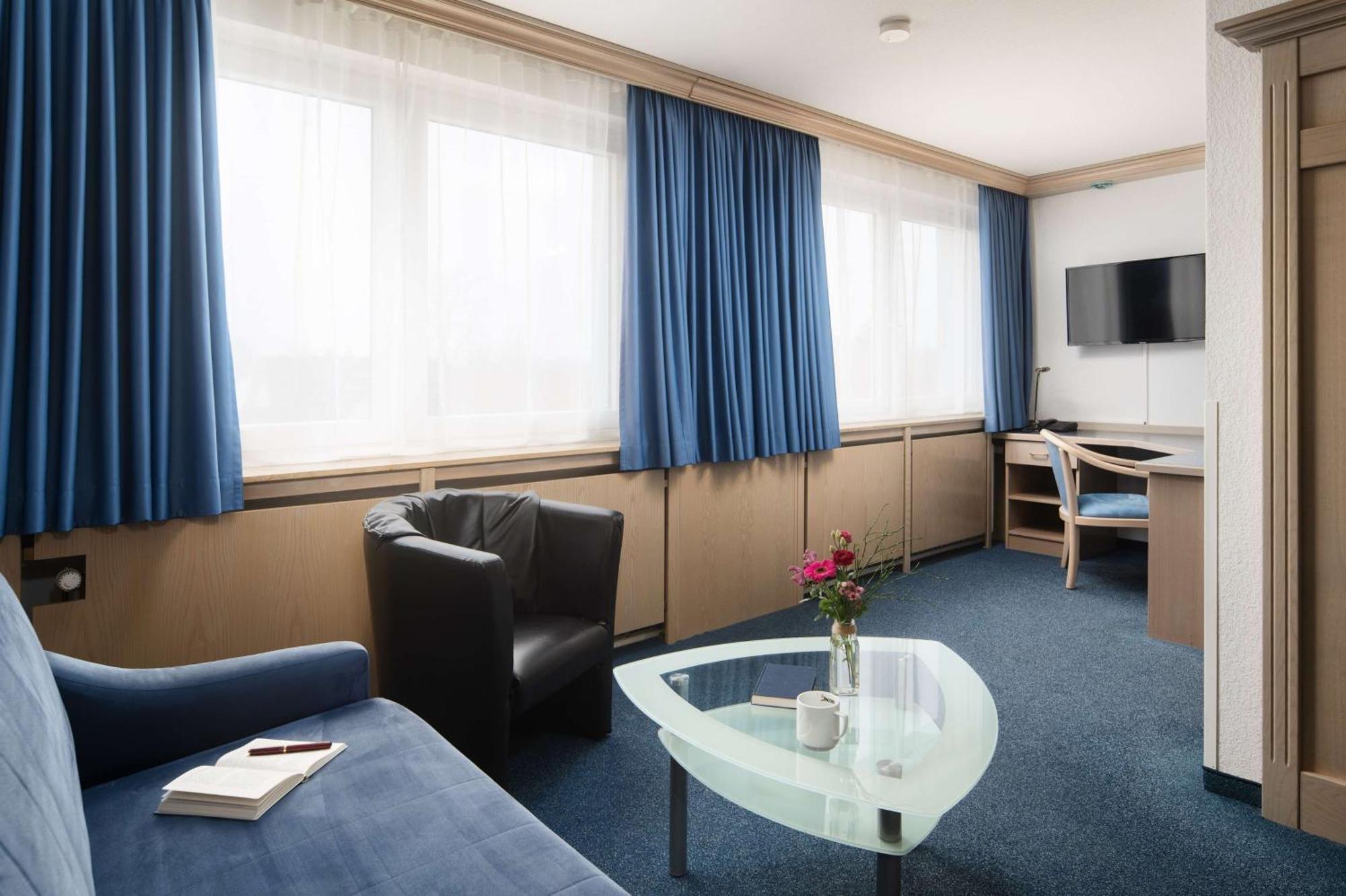 Best Western Hotel Heide Superior Oldenburg Buitenkant foto